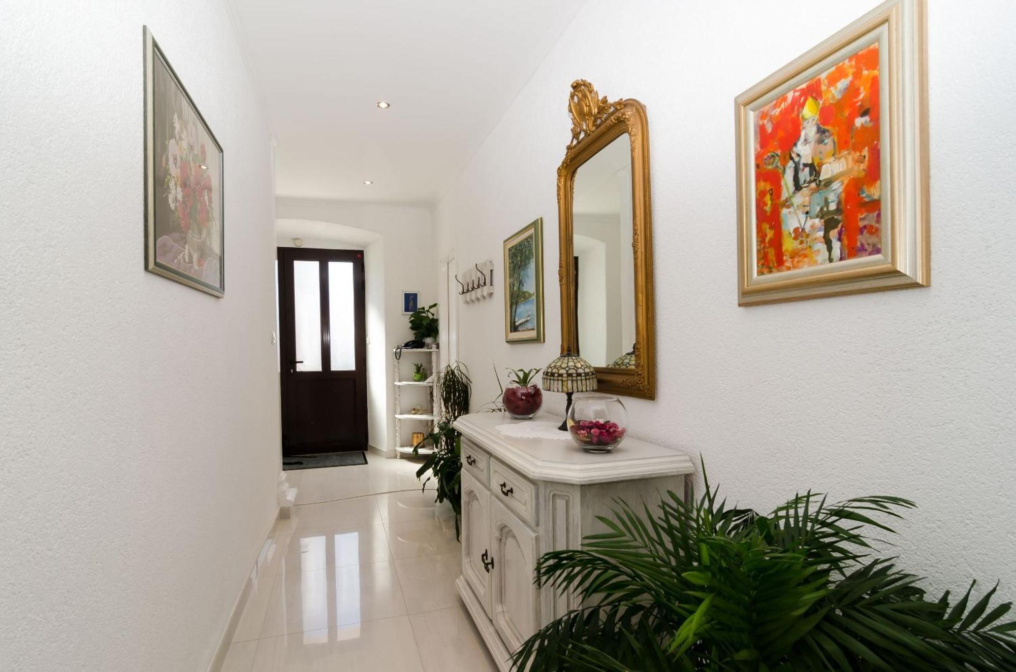 Rooms Mozara Тръстено Екстериор снимка