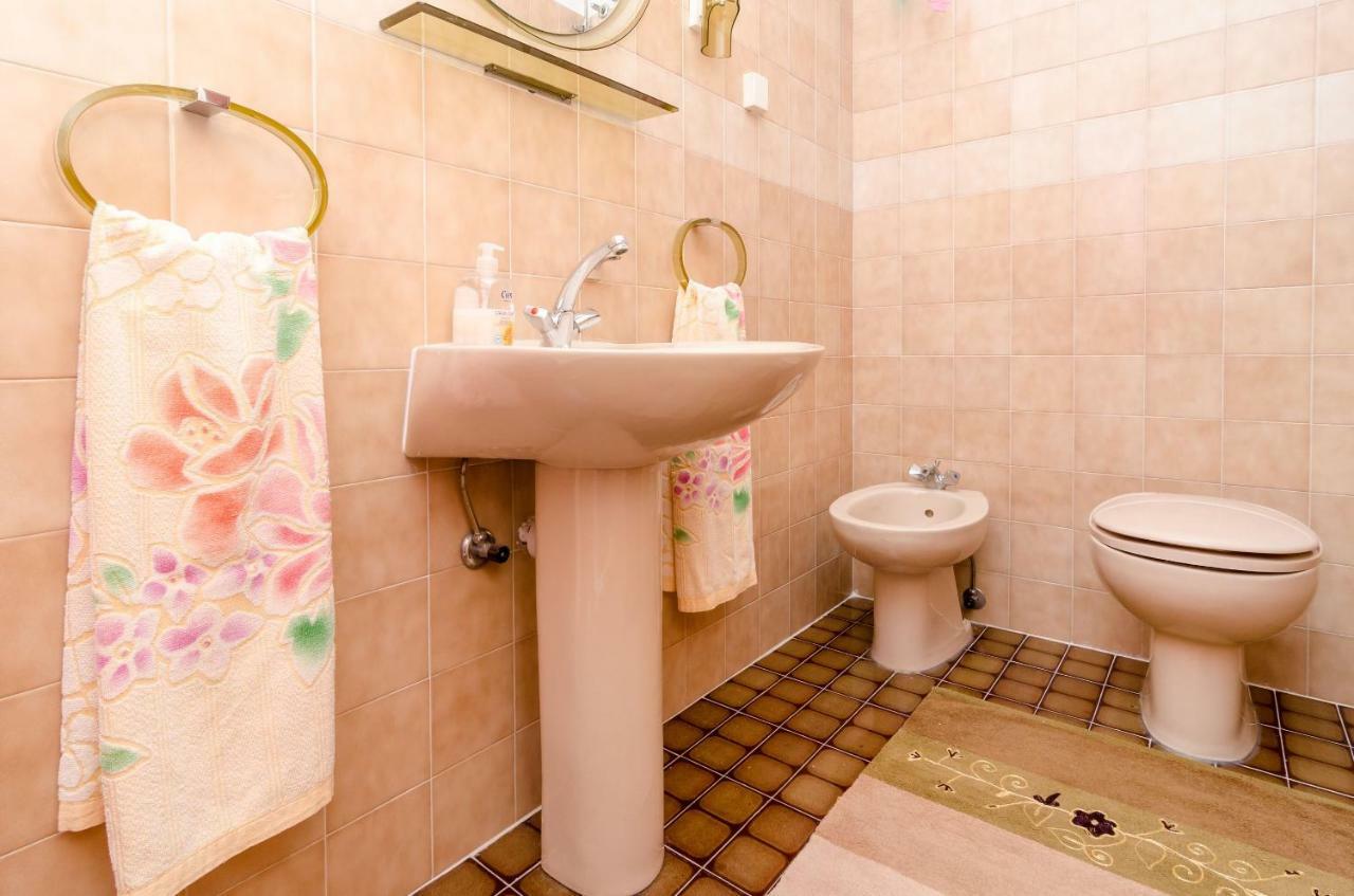 Rooms Mozara Тръстено Екстериор снимка