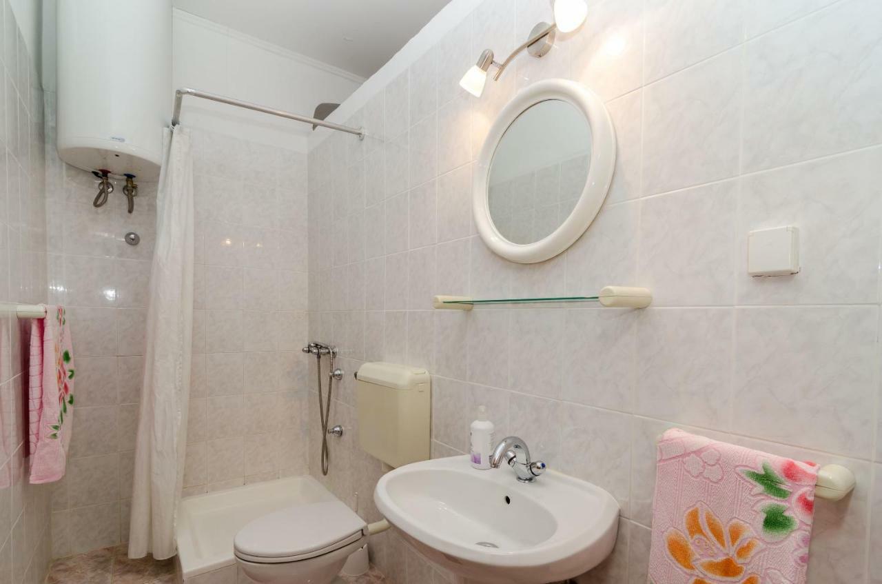 Rooms Mozara Тръстено Екстериор снимка