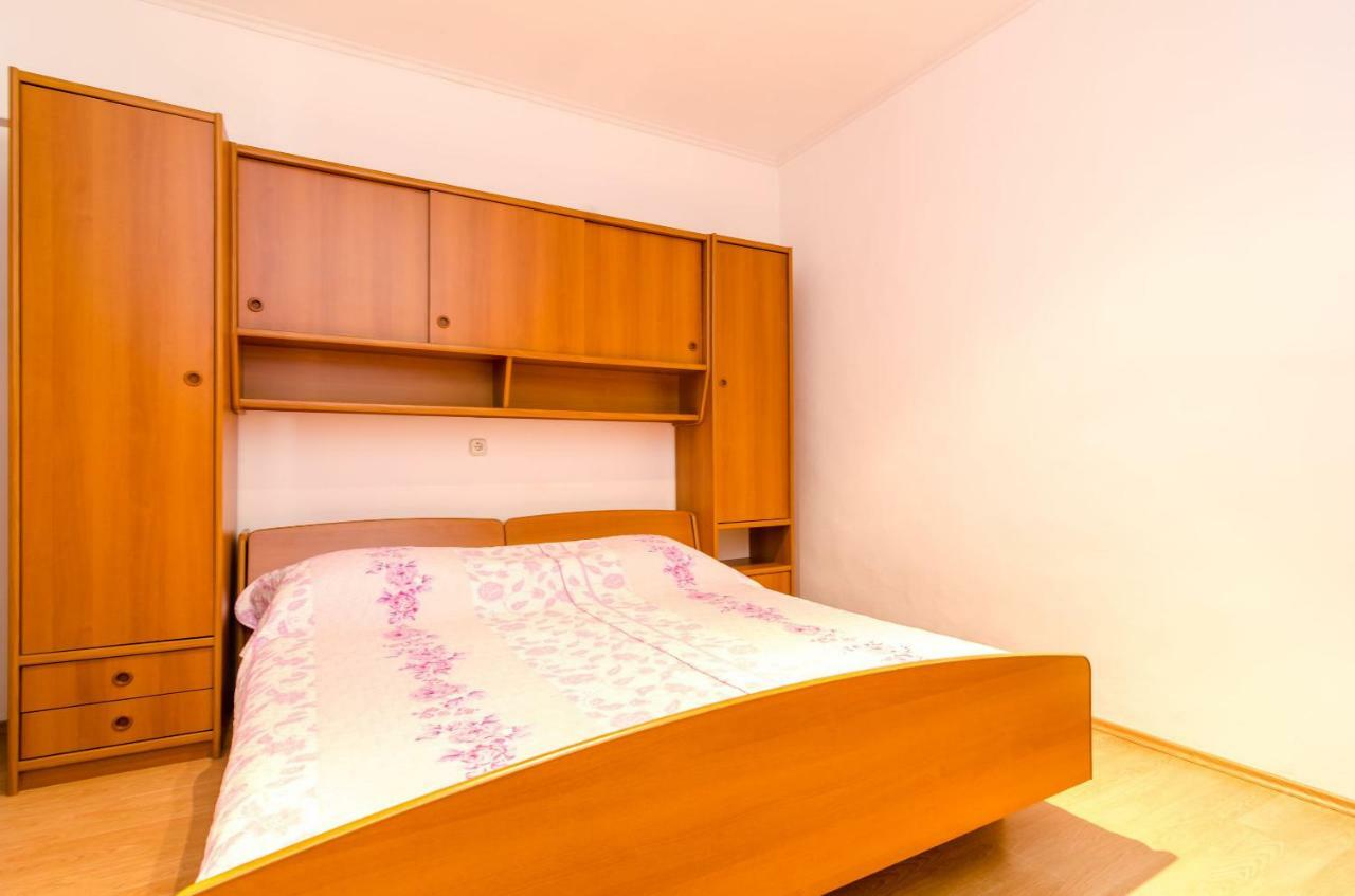 Rooms Mozara Тръстено Екстериор снимка